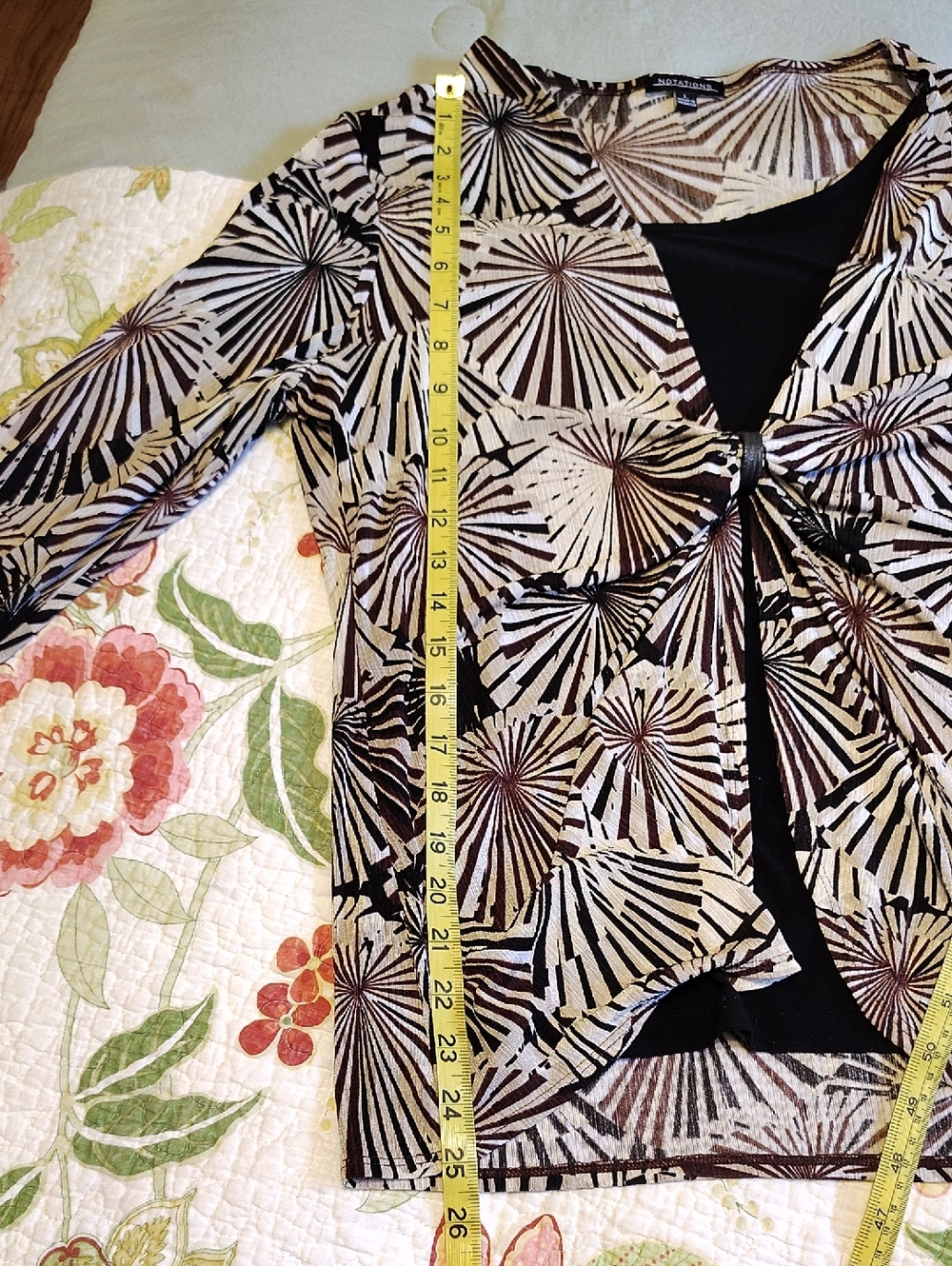 Notations Layered Top - L - Picture 10 of 11